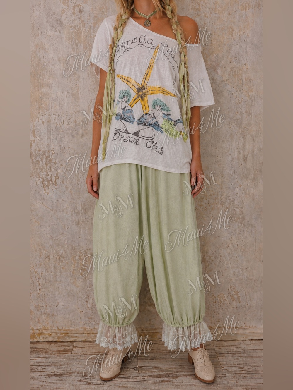 Magnolia Pearl Starfish Dolphins Seahorse Mermaid Dreamer Reality Tee